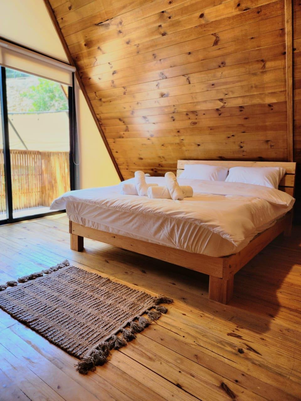 Full House Experience